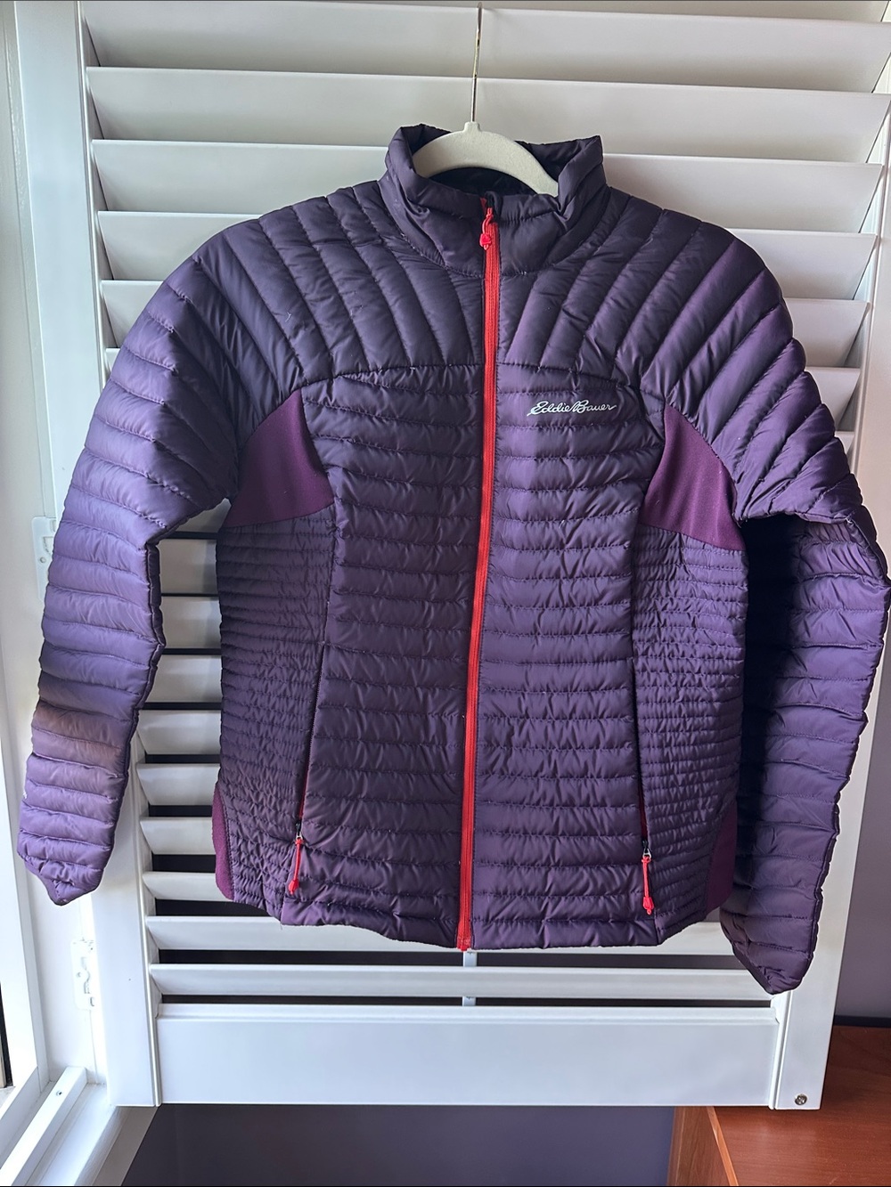 Eddie Bauer Women's Purple Packable Puffer Jacket with Red Zip
